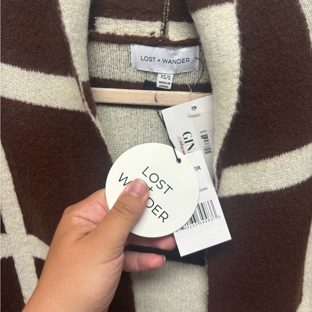 Lost +‎ Wander Grid Cardigan - Picture 3 of 5